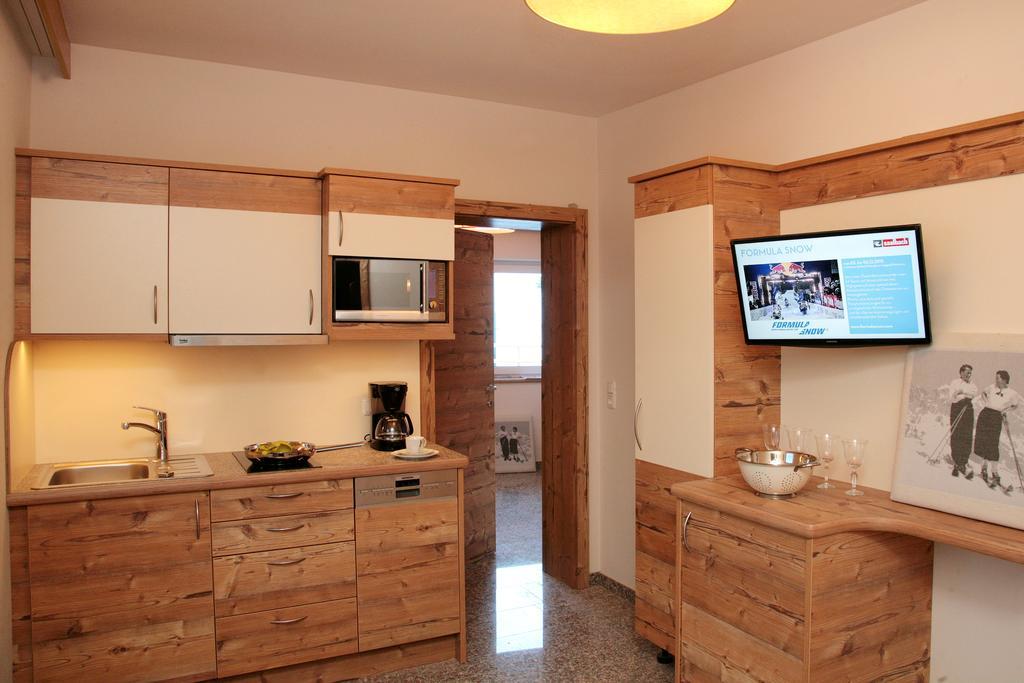 Intown Apartment Schmiede Saalbach-Hinterglemm Buitenkant foto