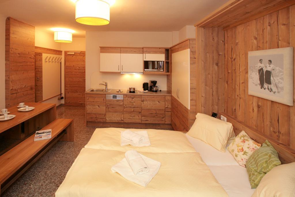 Intown Apartment Schmiede Saalbach-Hinterglemm Buitenkant foto